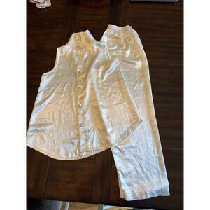 Victorias Secret Ladies White Silk Feel Pajamas Lounge Sleeveless Top Elastic Bo